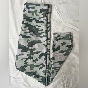 Lorna Jane camo leggings